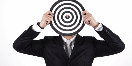 <strong>Hit the right target</strong> What readability scores to aim for on three top readability tests. <a href="https://www.shutterstock.com/image-photo/businessman-dart-bulls-eye-87320695" rel="noopener" target="_blank">Image by Creativa Images</a>